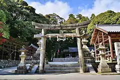 往馬大社鳥居