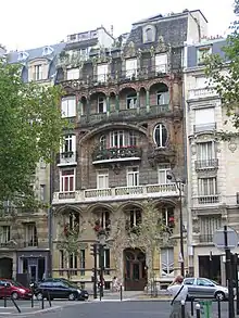 ジュール・ラヴィロット作「イムーブル・ラヴィロット (ラヴィロットの居住建物)」(L'immeuble art nouveau de Jules Lavirotte.)