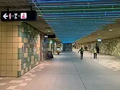 環状線コンコース