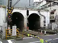 神泉 - 渋谷間の渋谷トンネル入口(2004年11月14日)