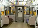 優先席部つり革がオレンジ色