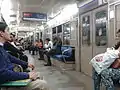 名古屋市営地下鉄時代の面影を残す車内