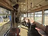 車内（M5形）