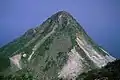 山頂直下からの硫黄山