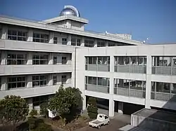 伊勢崎東高等学校校舎