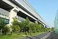 豊田市花園町通過区間は植樹帯の幅員が大幅に拡大された。