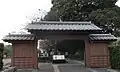 維新ふるさとの道入口にある門