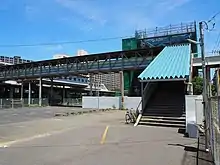 東口(2015年7月)