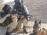 コルト・コマンドーを構えるイスラエル警察特殊部隊の隊員