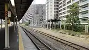 かつて駅南西にあった貨物用設備跡（2013年3月）