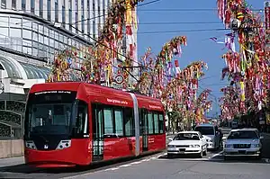 軌道区間を走るMLRV1000形「アイトラム」(2005年8月)