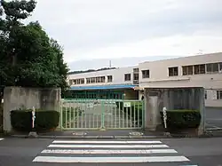 正門