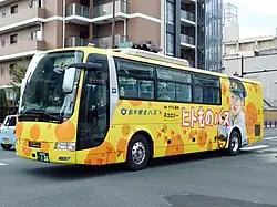 貨客混載に使用される「ヒトものバス」(2代目、三菱ふそう・エアロエース)