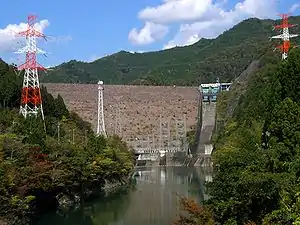 岩屋ダム(馬瀬川)。木曽川用水の水源で名古屋市の水がめである。