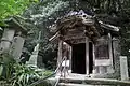 岩窟の護摩堂