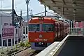 郡中駅に進入する3000系電車
