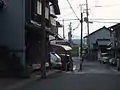 猪崎のメイン通り入り口付近。