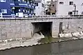 最終地点の神田川との接続部。対岸の中野区本町から見る。