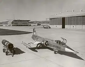 YF-104とJ79型エンジン