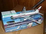 1/200 旅客機シリーズ日本航空、ボーイング767-200 (組立塗装済み)