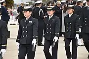 第1種礼装冬服を着用した女性幹部候補生