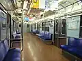 窓閉鎖車車内