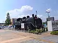 敷地内に展示してある蒸気機関車（2012年9月撮影）