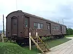 豊富駅前に展示されているオエ61 67
