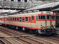 キハ28 3001冷房改造施工車(冷改車)
