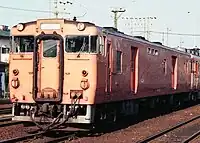 キユニ28 22 朱色5号塗装1983年