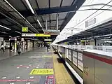 1番（内回り）のりば（2022年3月）