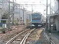 大田運輸区構内を出庫待ちするE233系1000番台