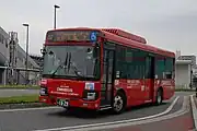 331-18629イオンモール福津循環線に使用される中型車