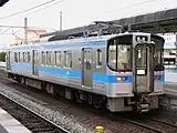 ワンマン運転時の7000形7017（2008年1月 伊予市駅）