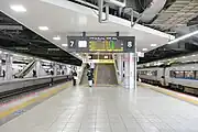 在来線7・8番のりばホーム（2021年12月）