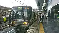 223系