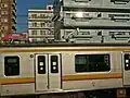 シングルアームパンタグラフに換装されたナハ32編成（2012年1月31日 尻手駅 - 川崎駅間）