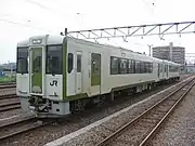 キハ111-209キハ111+112形200番台(2005年8月12日 高麗川駅)