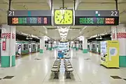 21・22番線ホーム（2022年7月）
