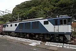 EF64 1027車両側面の「JRF」マークが省略された