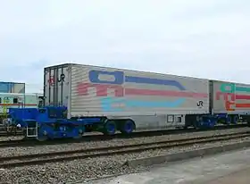 川崎貨物駅にて留置されているワ100形貨車(2008年6月24日)