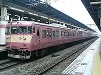 JR九州リバイバル旧塗装南福岡所属FM5編成