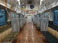 クハ305-3 車内