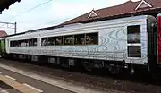 「四国まんなか千年ものがたり」（2号車 キロ186-1002）（2017年5月3日 琴平駅）