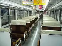 117系車内（2扉転換クロスシート）