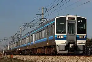 宇野線で運用されている213系