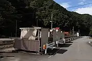 駅全景。待合室は残存している（2019年9月）
