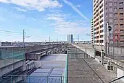 新守山方面を望む（2023年1月）中央には城北線延伸に備えたスペースを有する。
