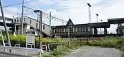 北側から見た駅舎（2018年8月）