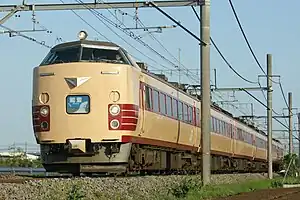 JR東日本の485系で運転される臨時夜行急行「能登」(2010年5月8日)